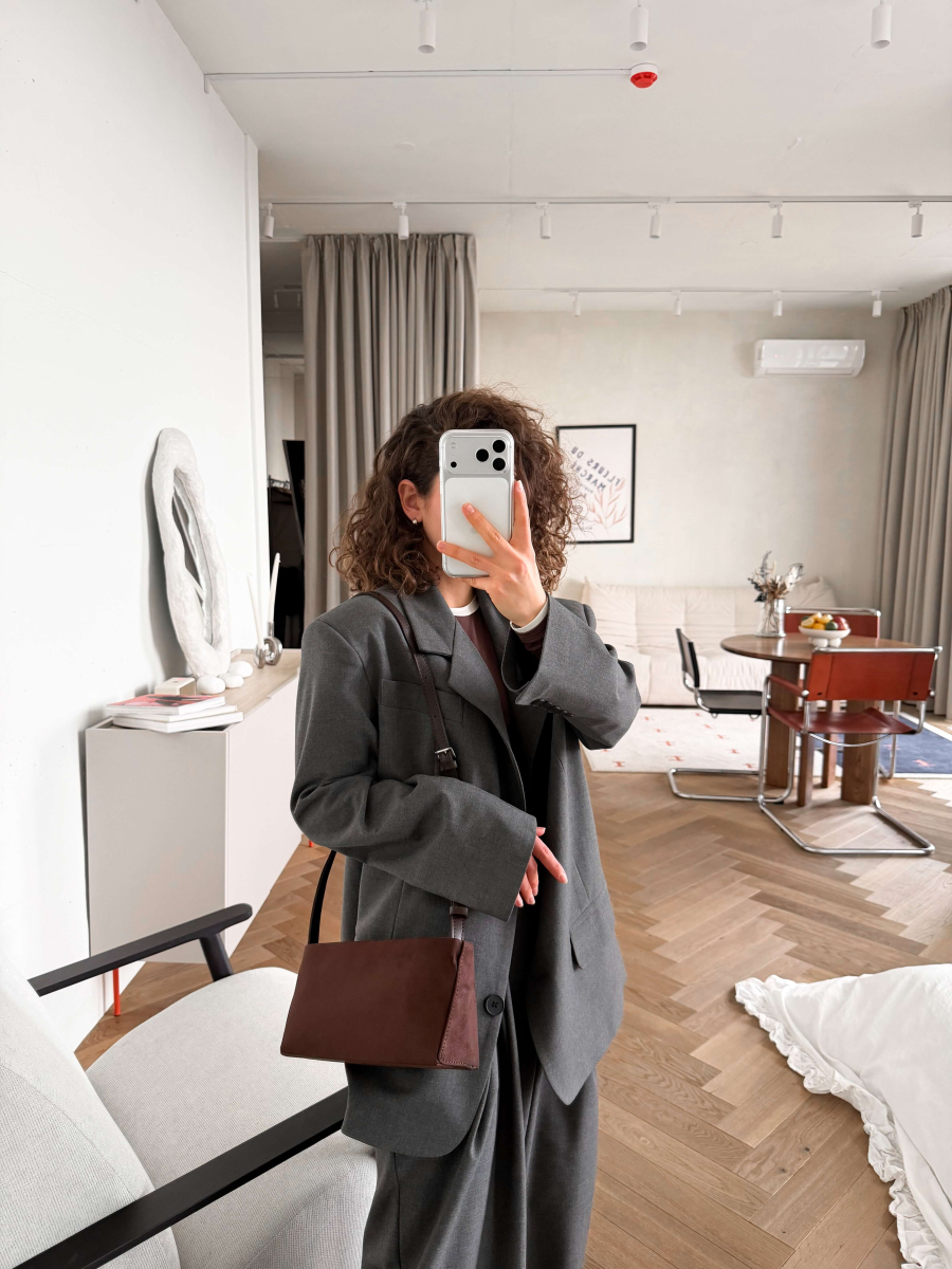 Мінімалістичний клатч-багет ДЖУДІ шоколадний LEMAN LM4875-1